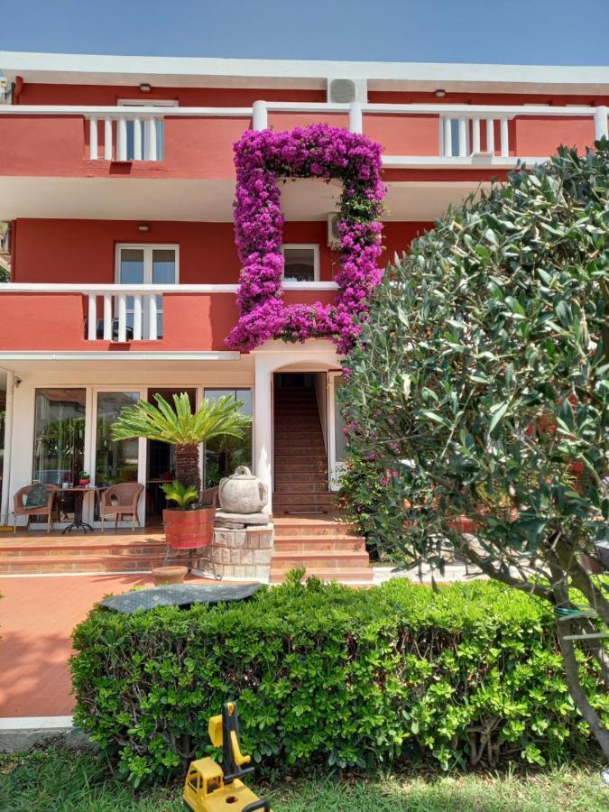 Vila L Budva Otel Oda fotoğraf